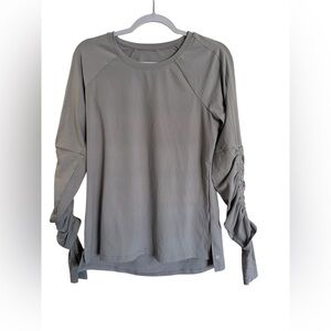 Fabletics Gray Cashel Adjustable Long Sleeve Top II Women’s Size M | Athleisure